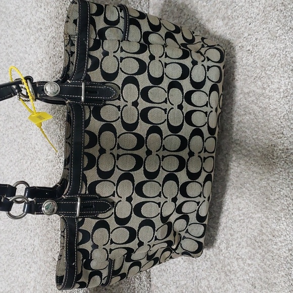 Coach monogram shoulder bag and wallet set - Picture 5 of 14